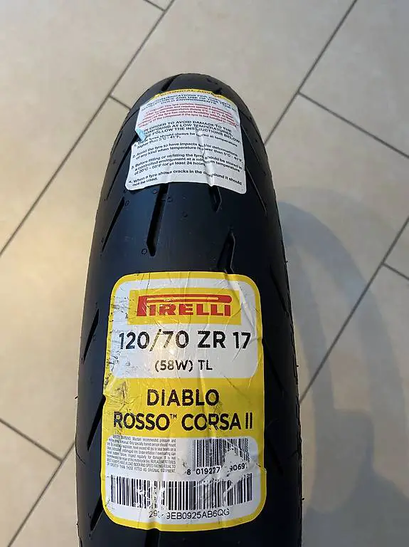 Pirelli Diablo Rosso Corsa II 120/70 ZR17