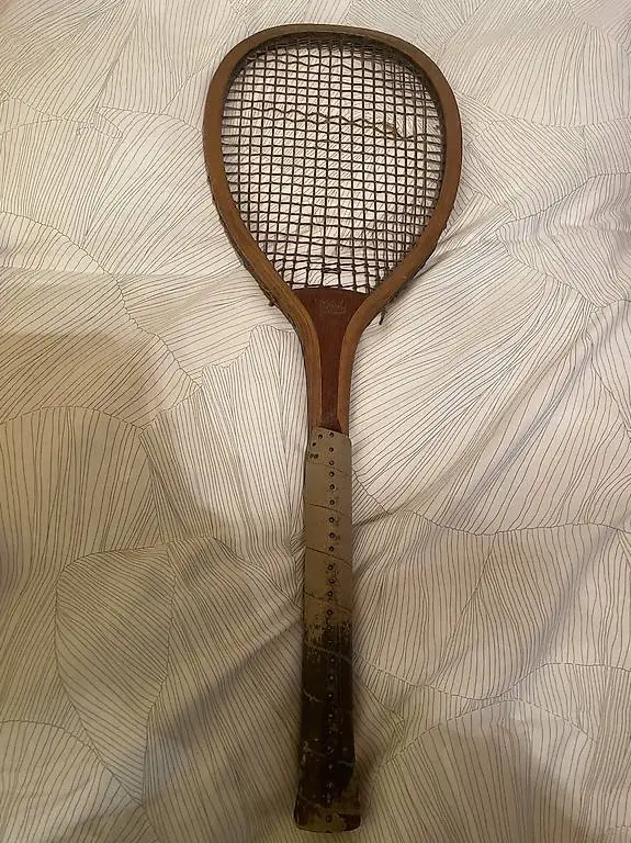 Altes Tennisracket