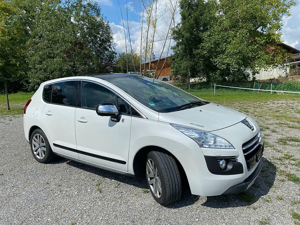 Peugeot 3008 Hybrid4