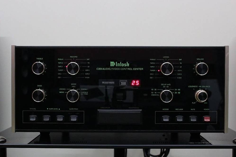 McIntosh C39 Preamplificatore / AV