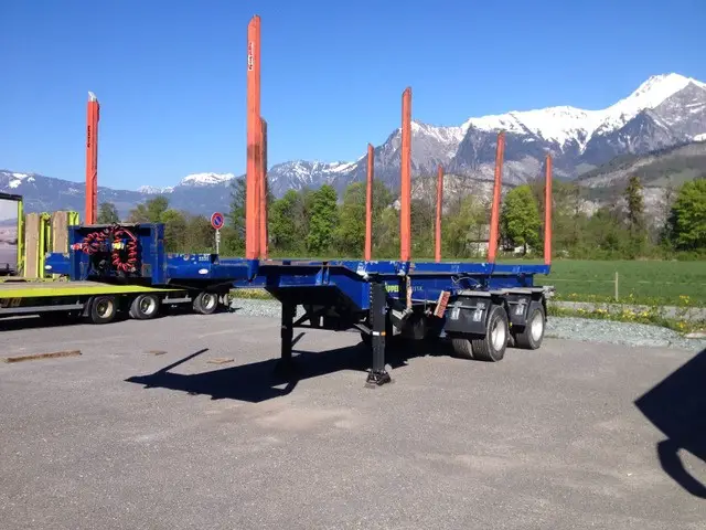 DOLL, Langmaterial Sattelauflieger, Holztransport