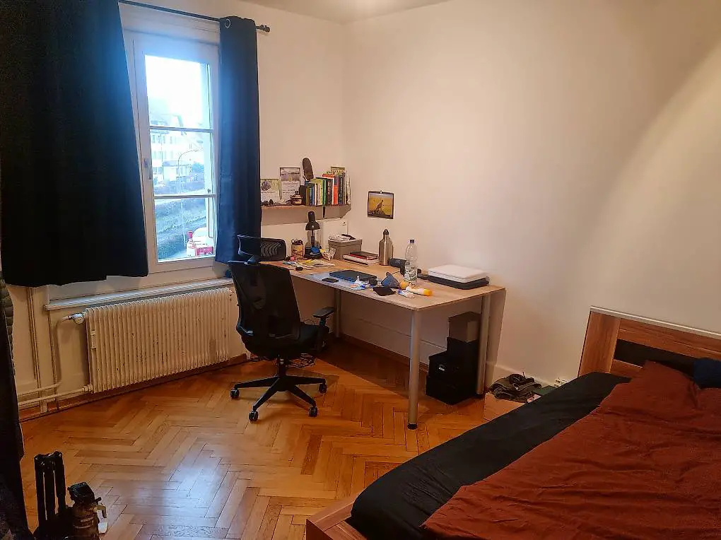 Charmantes WG Zimmer inmitten von Biel