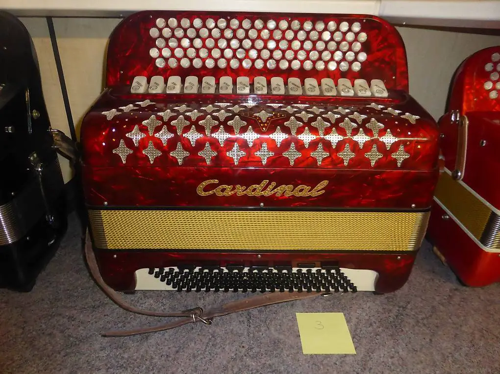 Handorgel / Akkordeon Cardinal rot