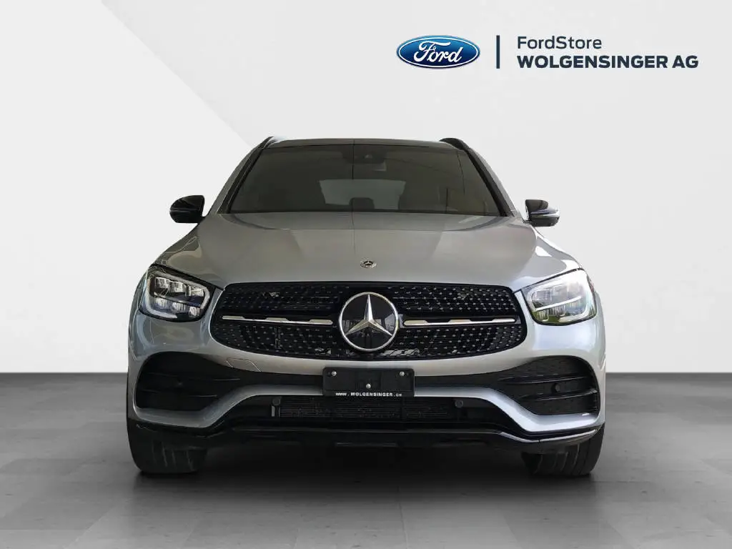 mercedes-benz glc 220 d amg line 4m