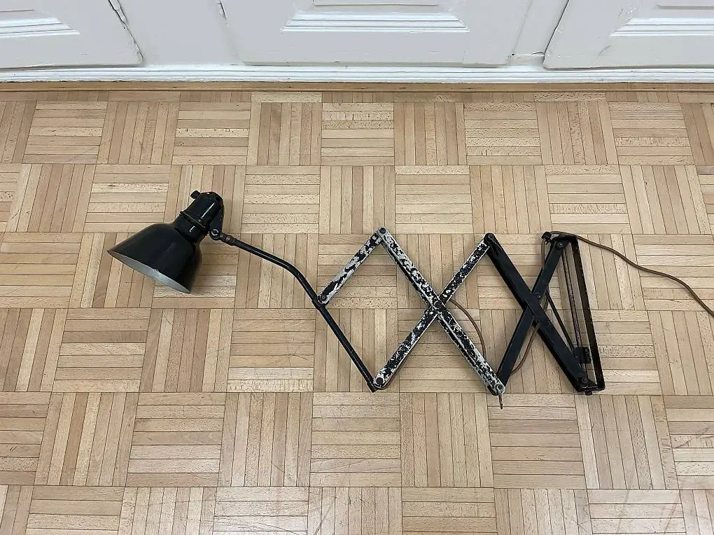 Grosse vintage Scherenlampe Werkstattlampe SIS Wandlampe 50s