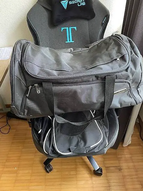 Sporttasche Schwarz mit viel Stauraum