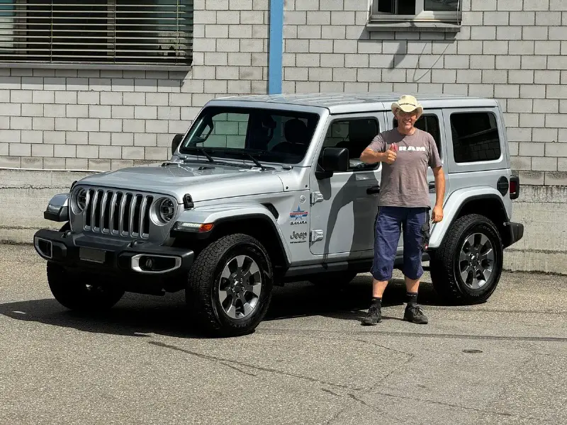 jeep 3.6-v6 24v vvt 4 door sahara