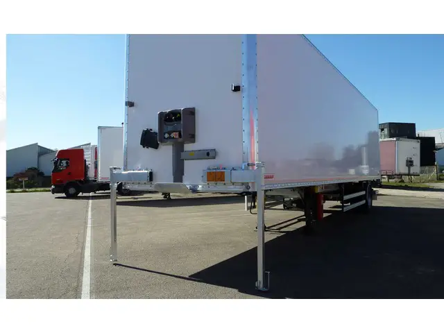 FRUEHAUF, 1-Achs City Kofferauflieger, Plywoodkoffer