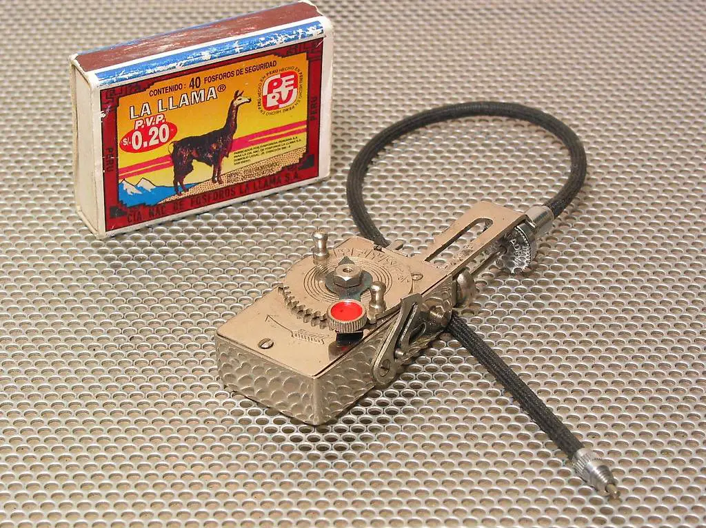 AUTOKNIPS Germany Selbstauslöser + AGC Drahtauslöser TOP+RAR