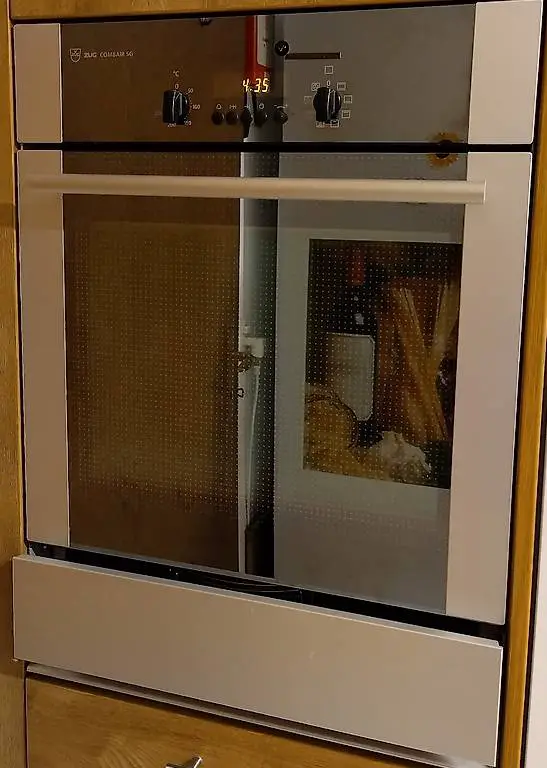 V Zug Backofen Combair SG