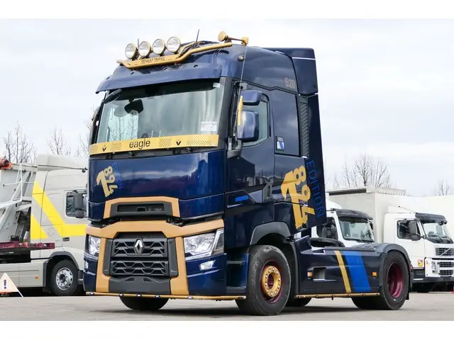 RENAULT / RENAULT TRUCKS, T520 Retarder Sondermodell 2 XL-Tank, Sattelkupplung