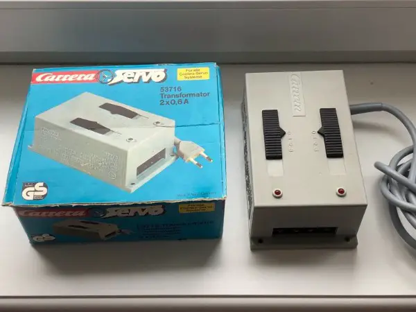 Autorennbahn Doppel Trafo Carerra