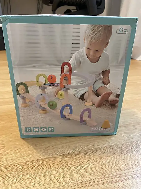 Kugelbahn aus Holz Montessori - Melodien Sinnesspielzeug