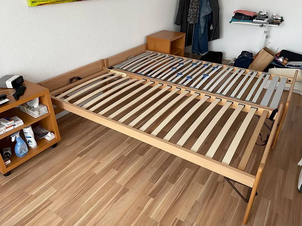 Bett abzugeben Marke Luna Holiday