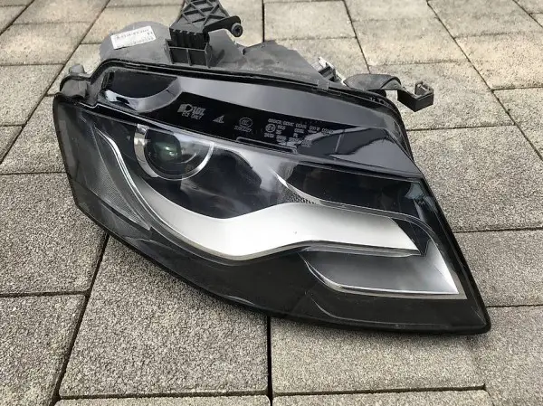 Audi A4 (8K) Xenonscheinwerfer