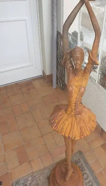 Skulptur aus Gusseisen "La Ballerina"