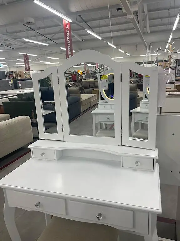 Schminktisch mit Hocker