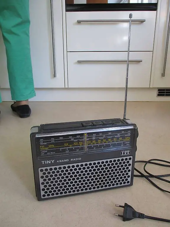 Radio ITT TINY 109B Atelier Baustelle Werkstatt Radio-Hit