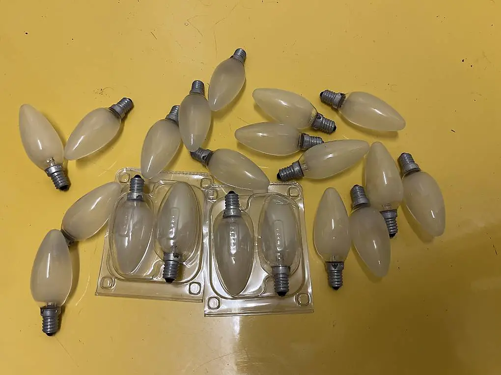 20 lampadine ad incandescenza- 25W