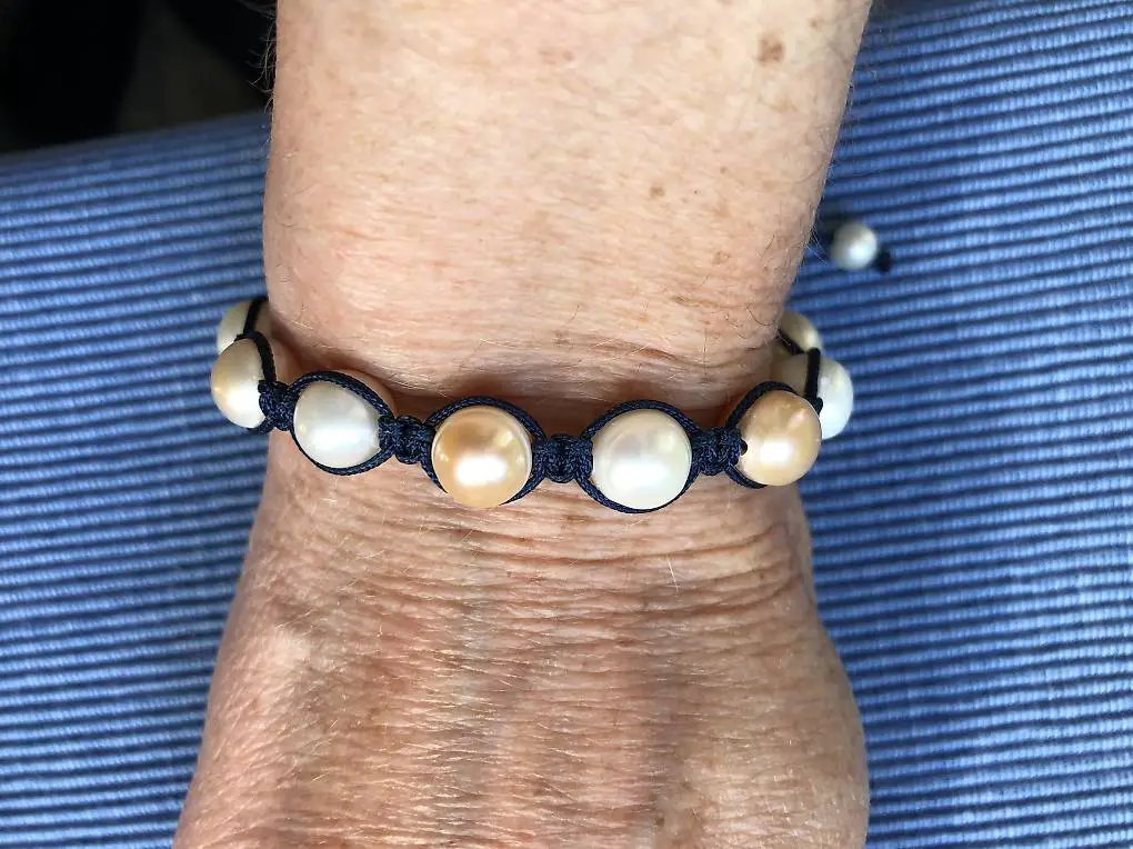 Perlenarmband verstellbar