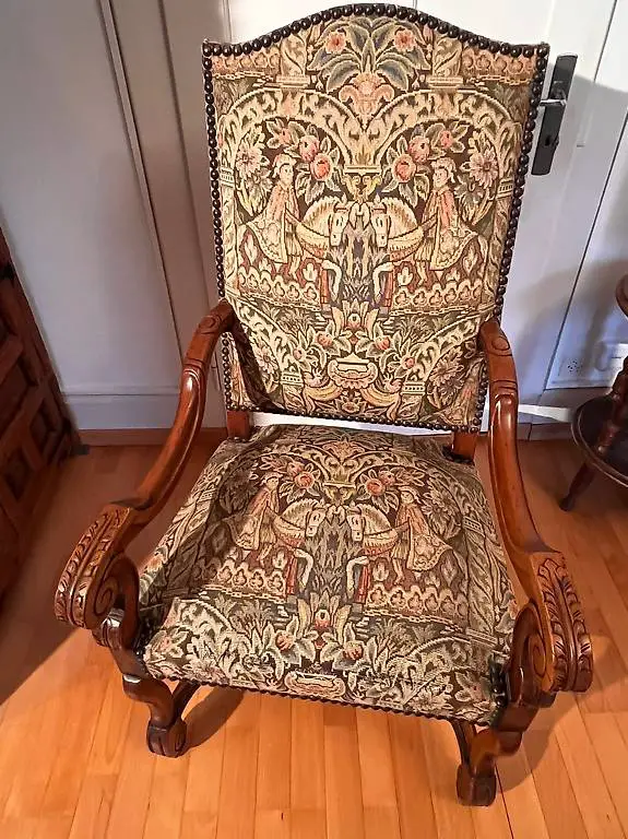 Fauteuil/ Sessel Nussbaum mit Gobelinbezug