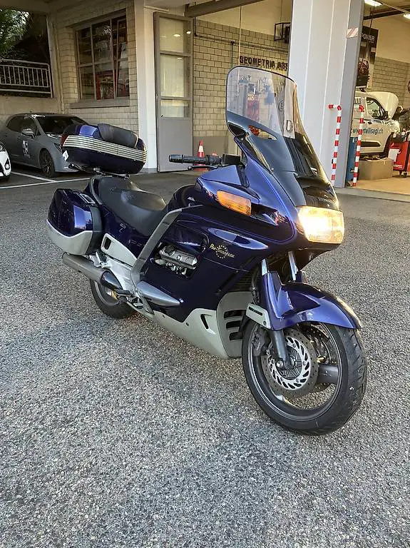 Moto Honda Pan European