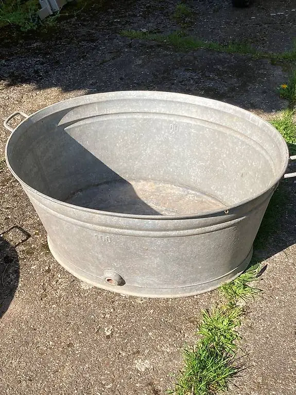 Antike Wanne aus Zink