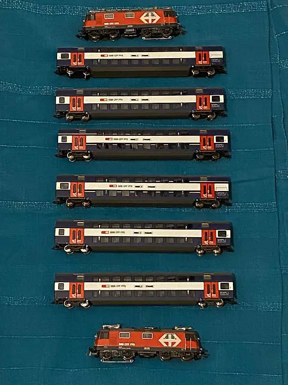 ZVV Red Lion-Zugset Märklin/Fleischmann, fabrikneu Unikat H0