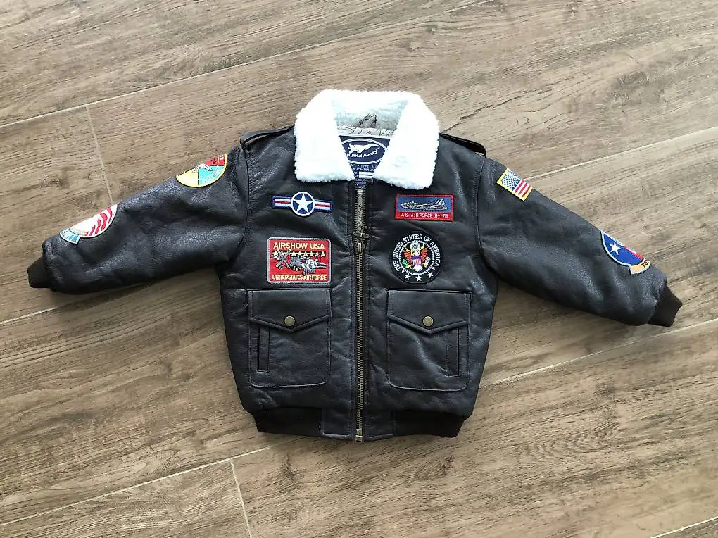 Neue Bomberjacke 116/122