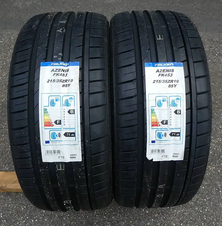 2 Sommerreifen Falken 215 35 R19 85Y