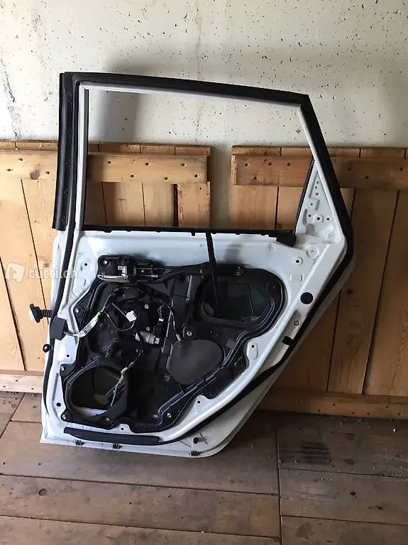  Türe hinten rechts zu Mazda 3 MPS