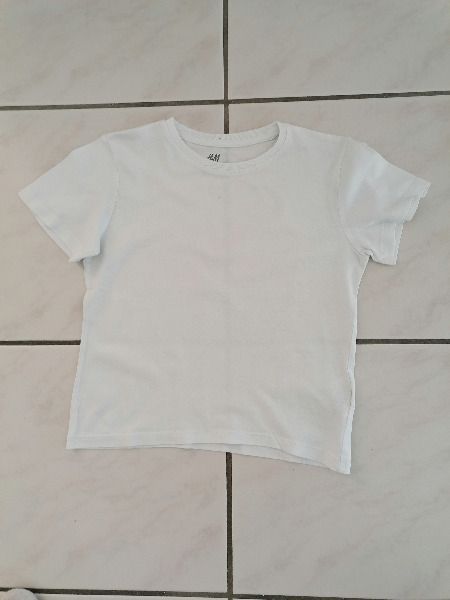 T- Shirt weis Gr. 110/116