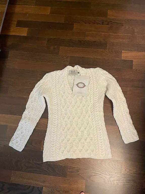 Neuer Merinowollpullover aus Irland für Damen