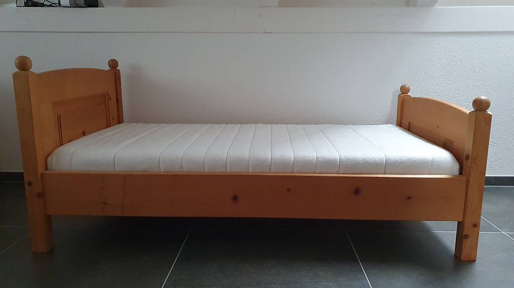 Arvenbett für Kinder 140x70cm mit Roviva Matratze und Rost