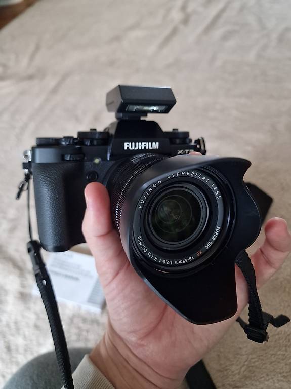 Fujitsu X-t3 Kamerabody inkl. Kit (2 Objektive)