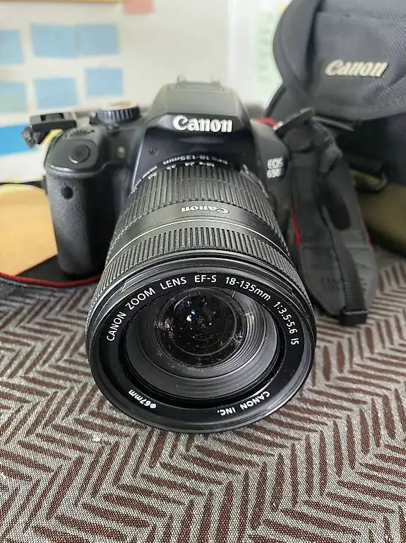 Spiegelreflex Canon 650D inkl. Fototasche und Objektiv