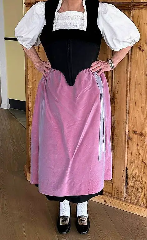 Simmentaler Sonntagstracht