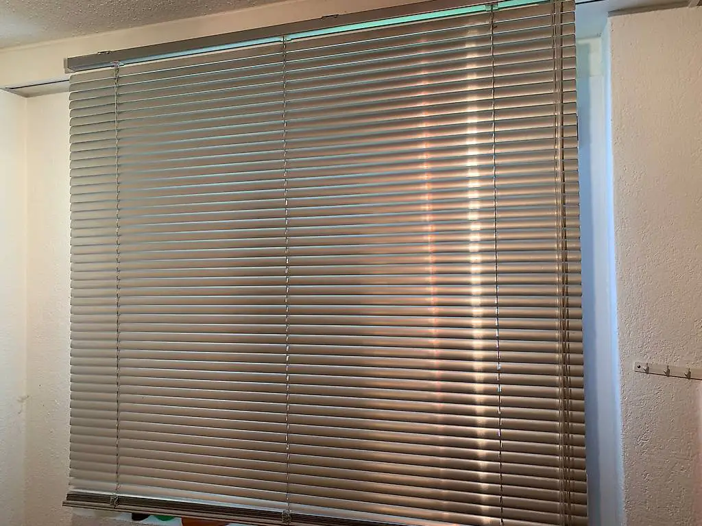 Silber Aluminium Lamellen Jalousie Storen 120x170 cm Alu