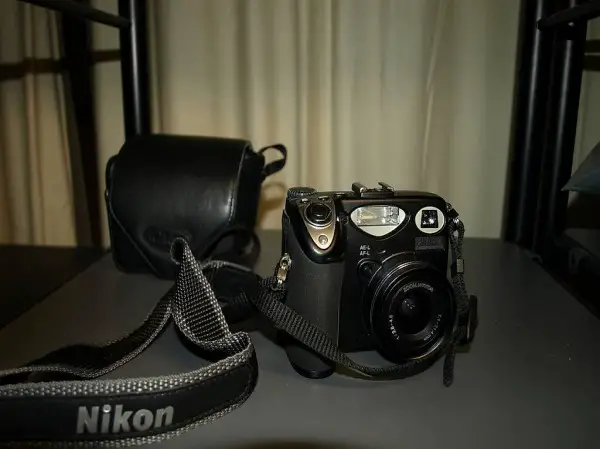 Nikon Coolpix 5000 Digitalkamera