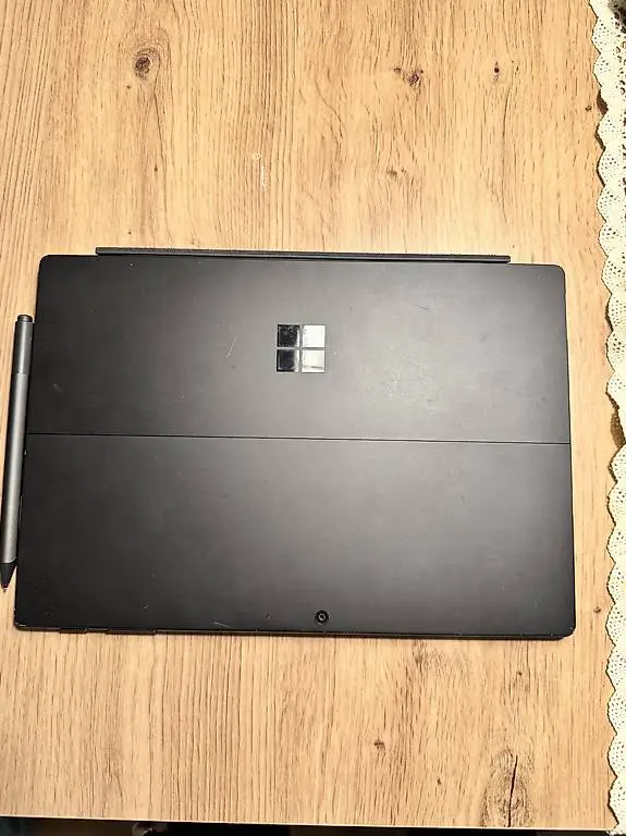 Microsoft Surface Pro 7