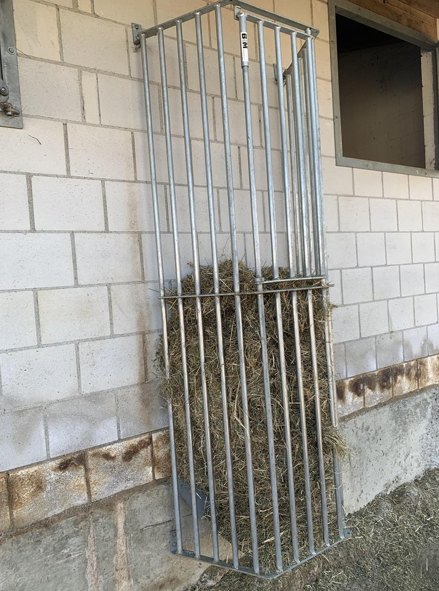 Futterraufe / Heuraufe für Pferde zu verkaufen