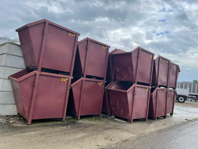 12 bennes, Kehrichtfahrzeug