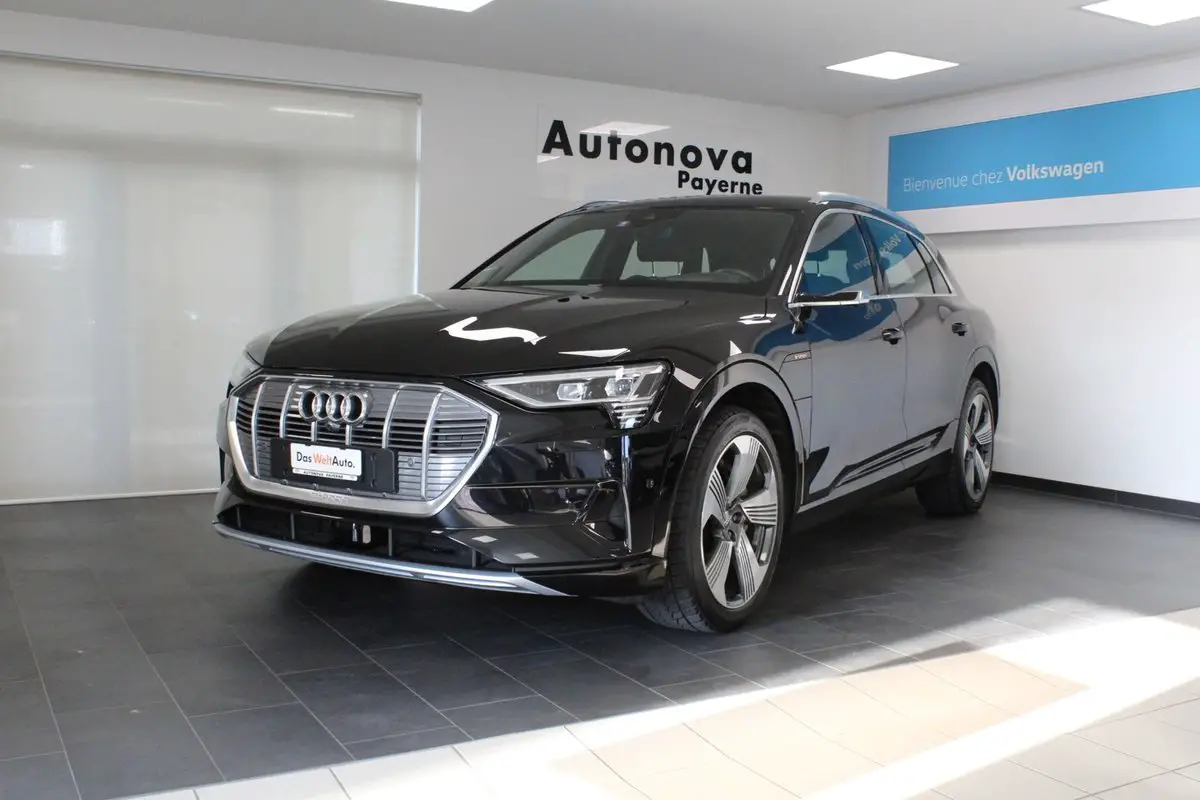 AUDI e-tron 55 quattro