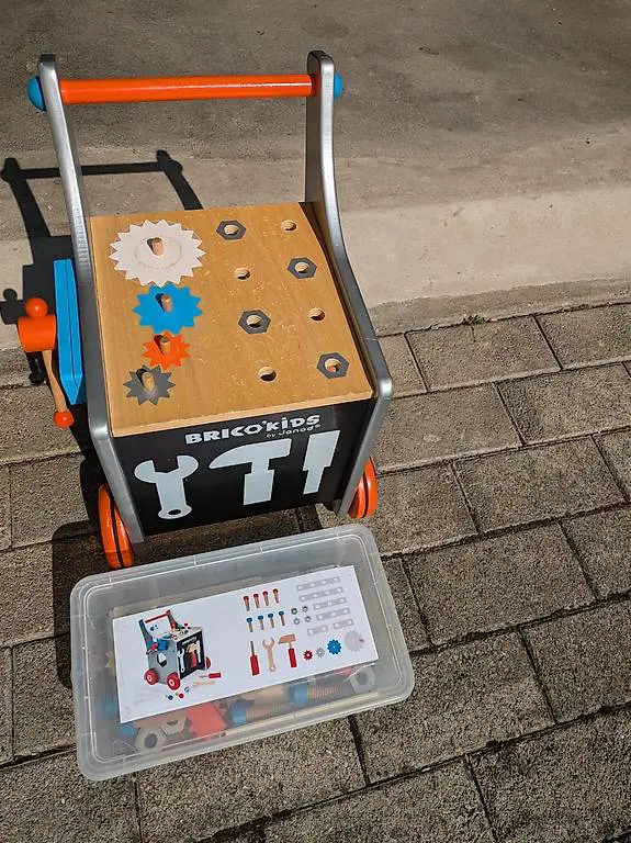 Lauflernwagen und Werkstatt