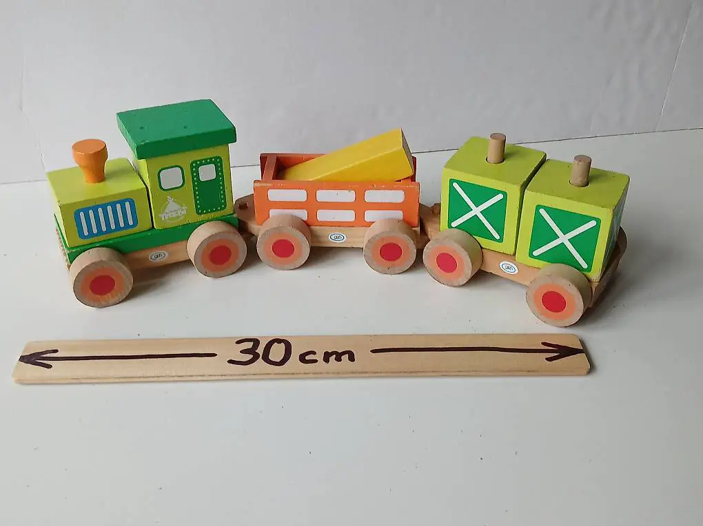 Holzzug / Holzeisenbahn / Steckspiel / WWF-Empfehlung