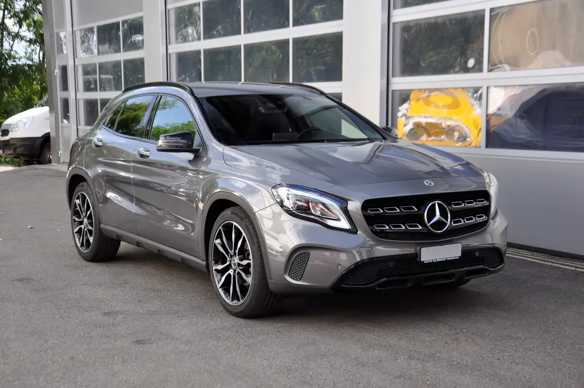 mercedes-benz gla 200 night star 7g-dct