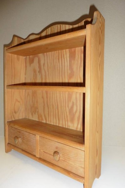 Gewürz Etagenregal mit Schubladen. Holz.