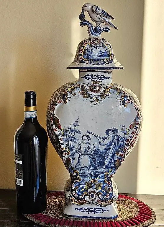 Antica Potiche di maiolica