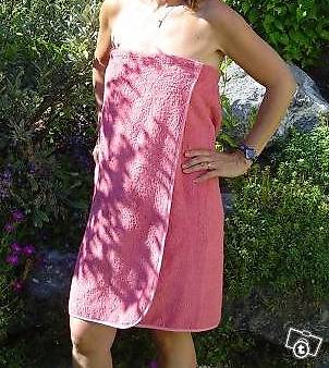 Badetuch Towel Wrap praktisch und hält