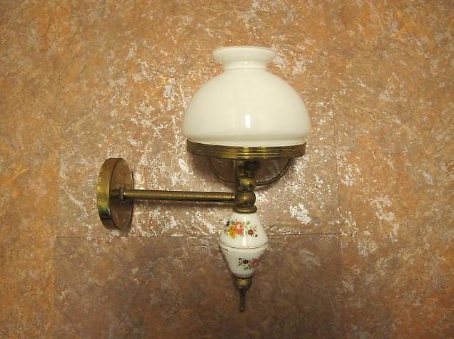 Lampe antik Wandmontage